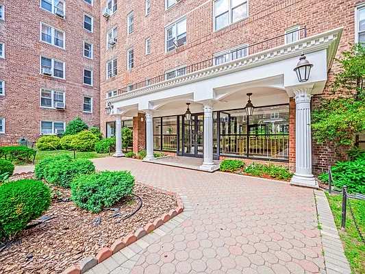 Rented by Keller Williams Realty of Greater Nassau | media 15