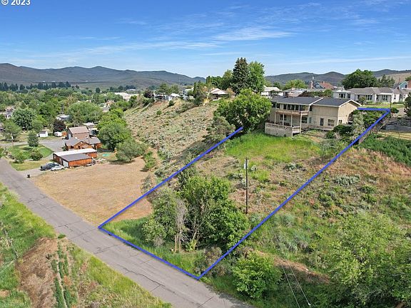 2nd image of 290 Hillcrest Dr