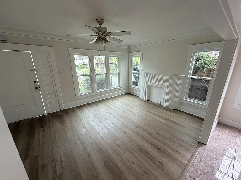 859 N Wilton Pl #1 — Photo 20