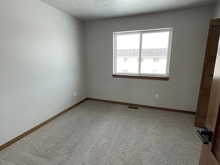 2410-2416 E Copalis Pl — Photo 15