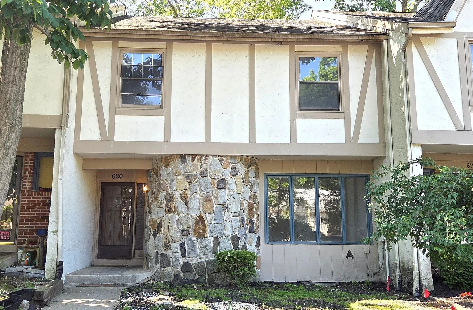 "Modern Comfort in Sicklerville: Your Dream Rental Awaits at 620 Jaeger Ct!" — Photo 1