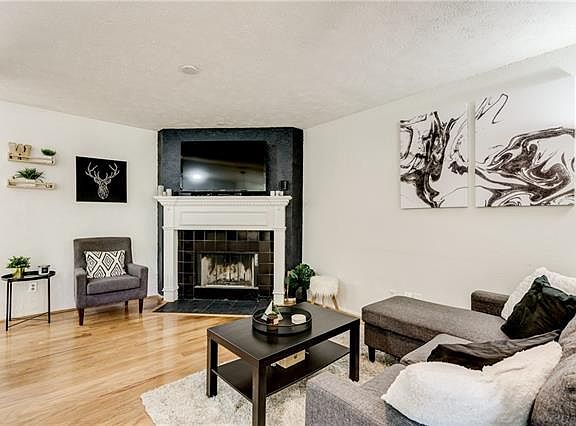 5th image of 549 Cumberland Dr