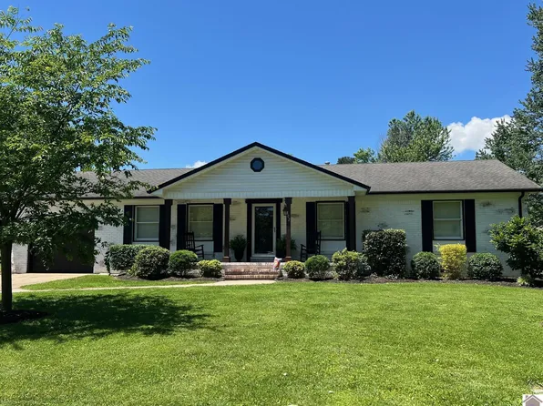 802 S 17th St, Murray, KY 42071