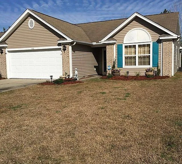 912 Elderberry Ln — Photo 1