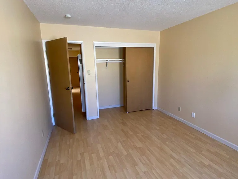 407 Cornell Ave #12 — Photo 14