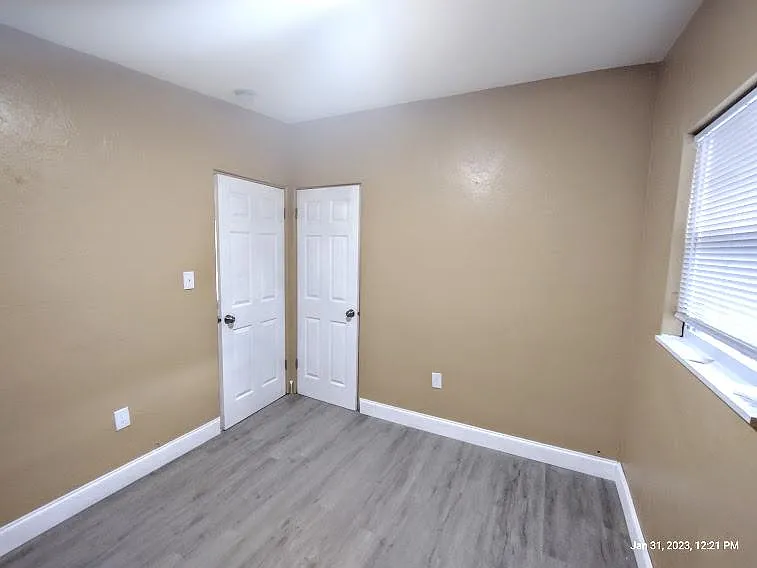 1362 Gardenia Ave — Photo 11