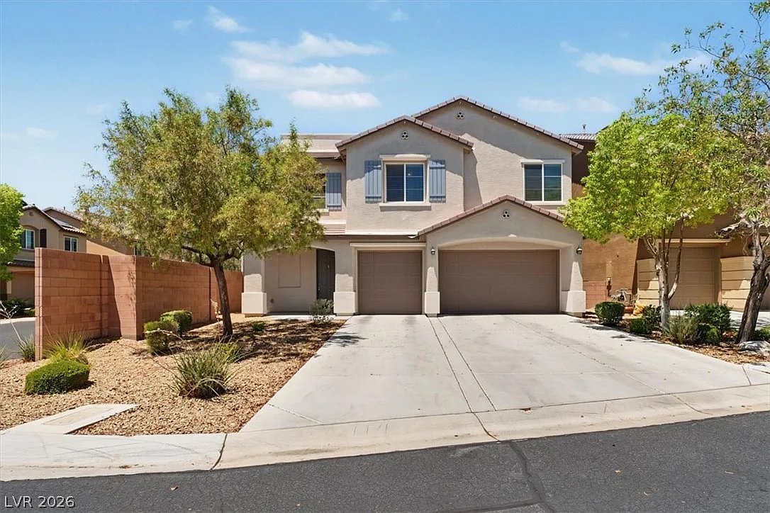 3 bed, 2.5 bath, 2530 sqft, $2,540 — Photo 1