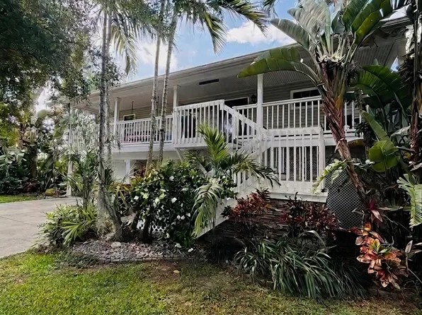 7215 Hendry Creek Dr, Fort Myers, FL 33908