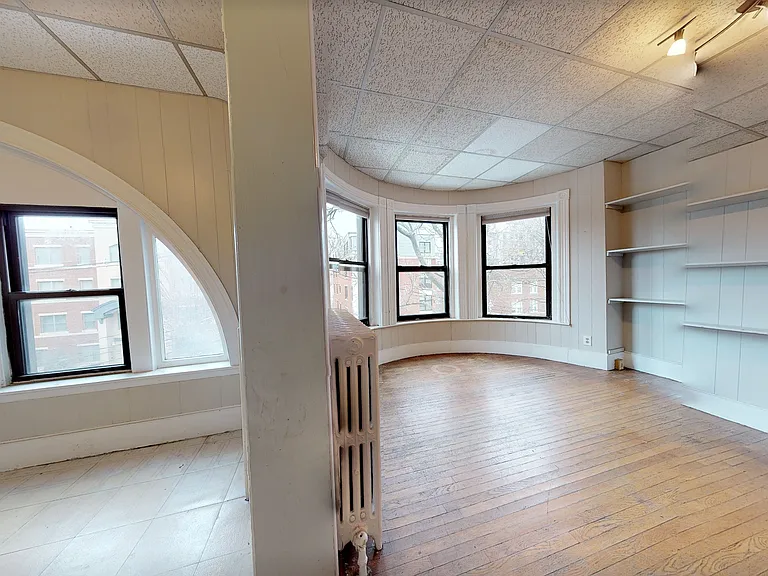 31 Longwood Ave #D — Photo 2