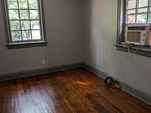 2nd image of 209 Colleton Rd