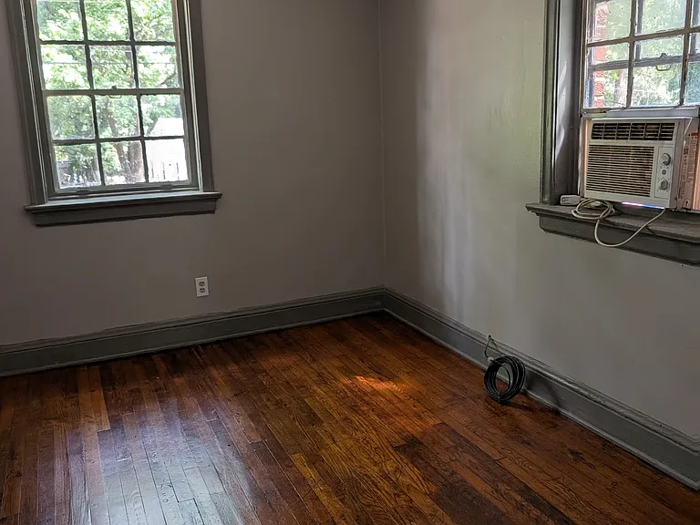 209 Colleton Rd — Photo 2