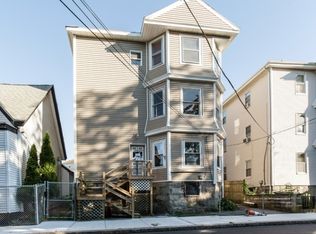 36 Bay St, Fall River, MA 02721