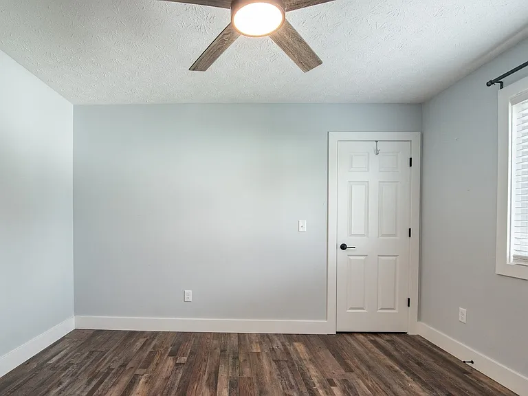 109 Gaston Cir — Photo 50