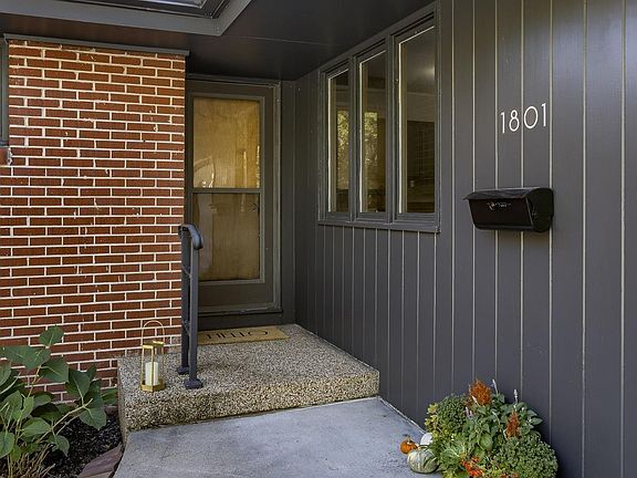 4th image of 1801 Skyline Dr