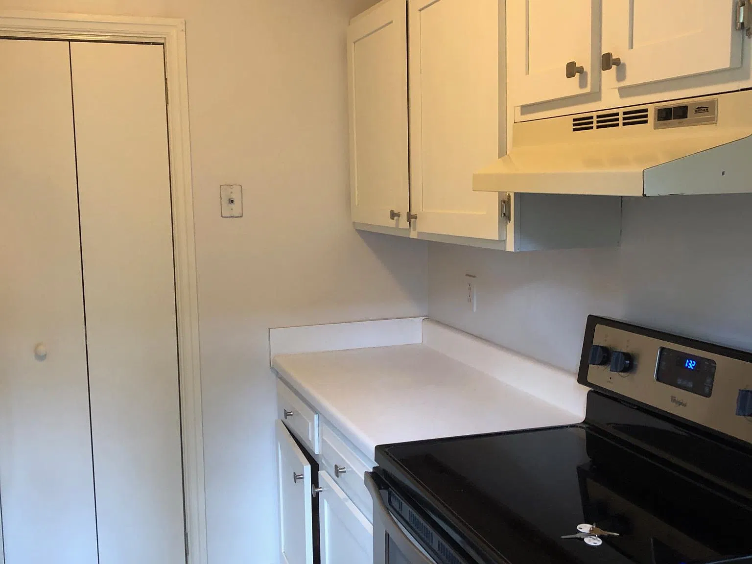 425 Lindbergh Dr NE — Photo 3