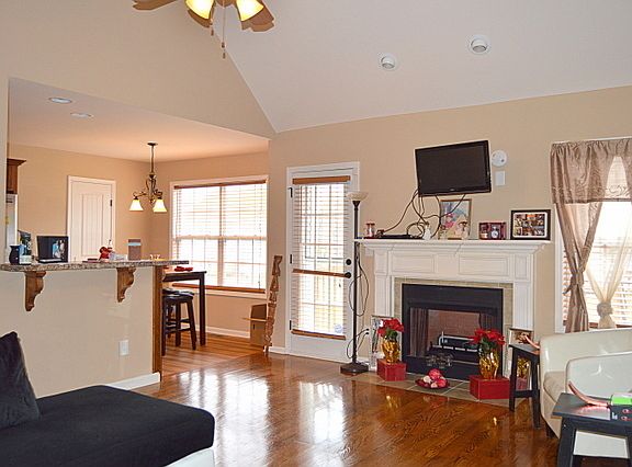 4th image of 2948 Brewster Dr