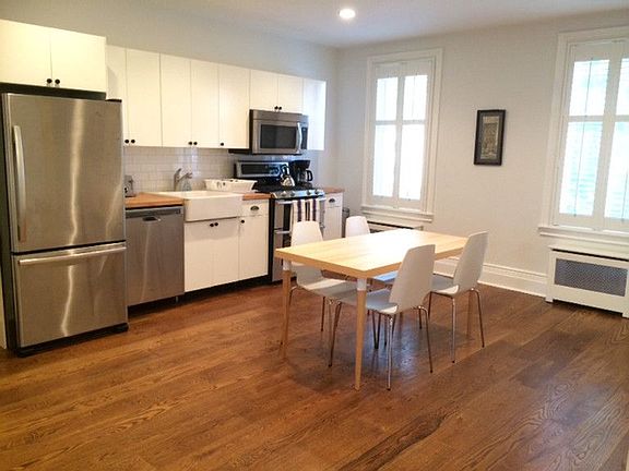 2nd image of 130 8th St #1