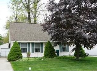 1904 Windsor St, Cuyahoga Falls, OH 44221