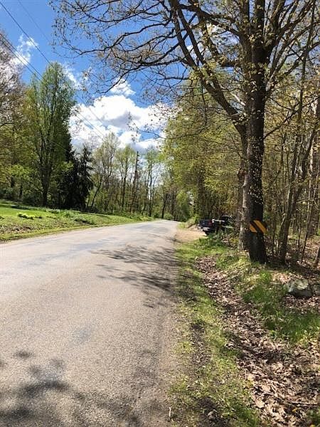 2nd image of 692 Whipporwill Rd