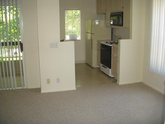 5th image of 10818 Aderman Ave APT 126