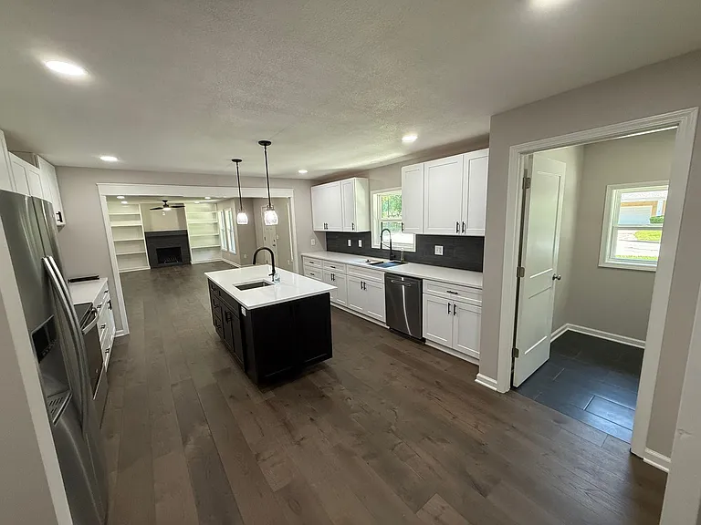 4806 Belinder Ct — Photo 6