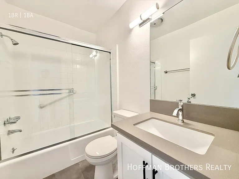 827 Gramercy Dr #209 — Photo 7