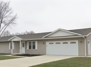 606 Emma Ct, Maquoketa, IA 52060