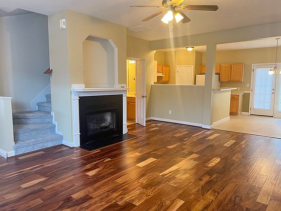 3rd image of 8307 Glenwood Springs Ct