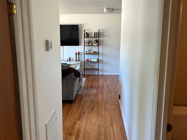 718 Randall St #718 — Photo 15
