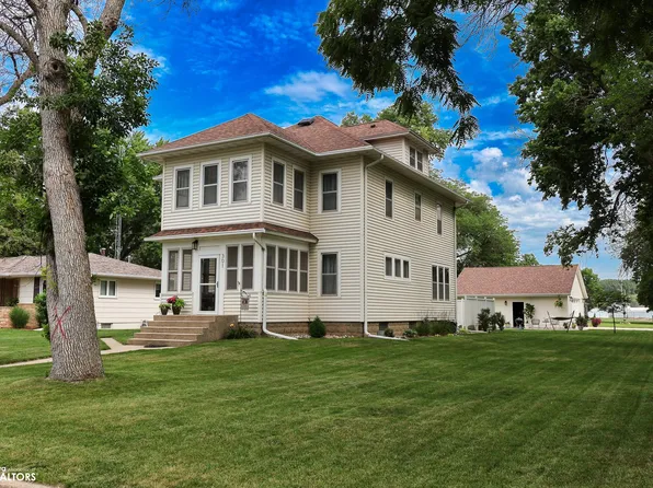 301 5th Ave N, Humboldt, IA 50548