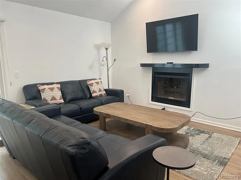 3591 Port Cove Dr #55 — Photo 22