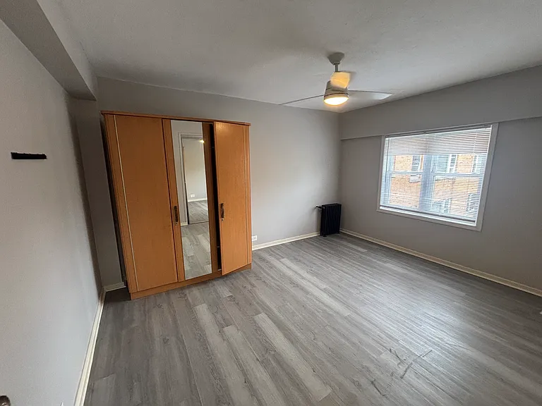 7327 N Rogers Ave #408 — Photo 3