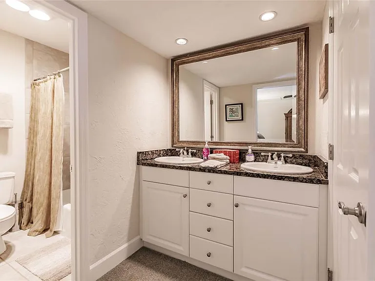 1205 E Peppertree Dr #232 — Photo 23