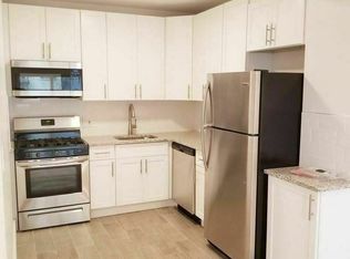 233 16th St #2RR, Brooklyn, NY 11215