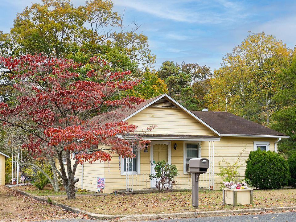 1st image of 219 Kettle Creek Road