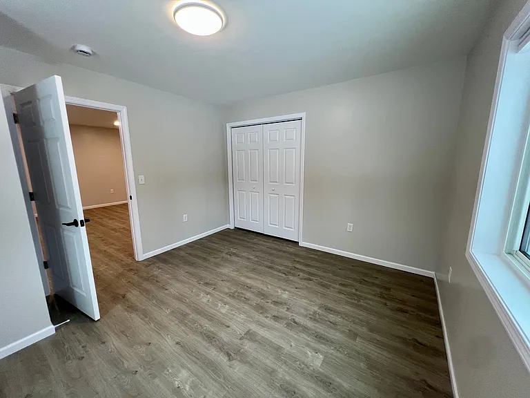1013 Two Rivers St — Photo 4