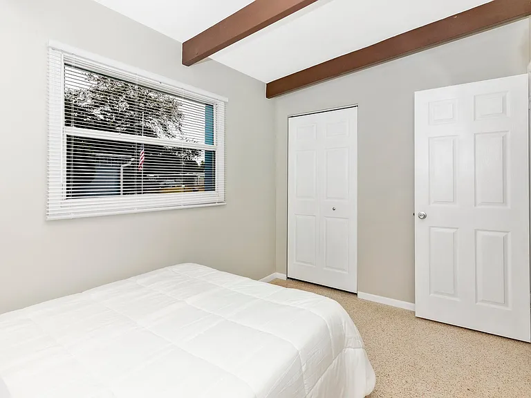 1502 Chandler Ave — Photo 25