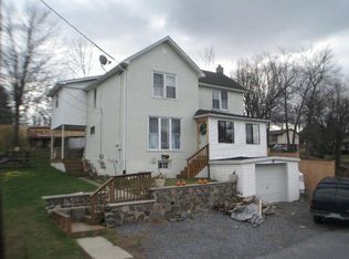 116 Columbia St, Moosic, PA 18507