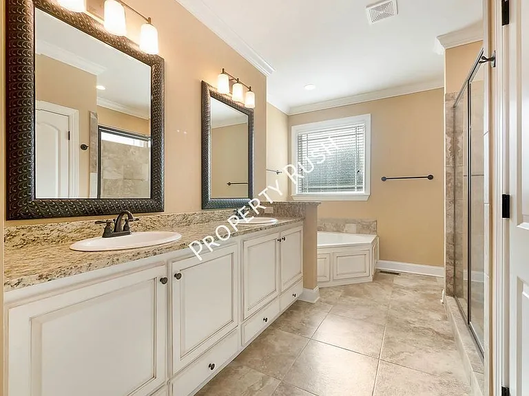 7986 Burgundy Cir — Photo 16