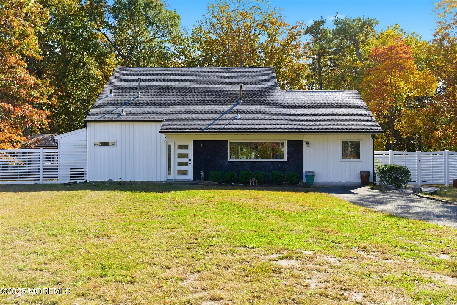 409 Aldrich Road photo 1