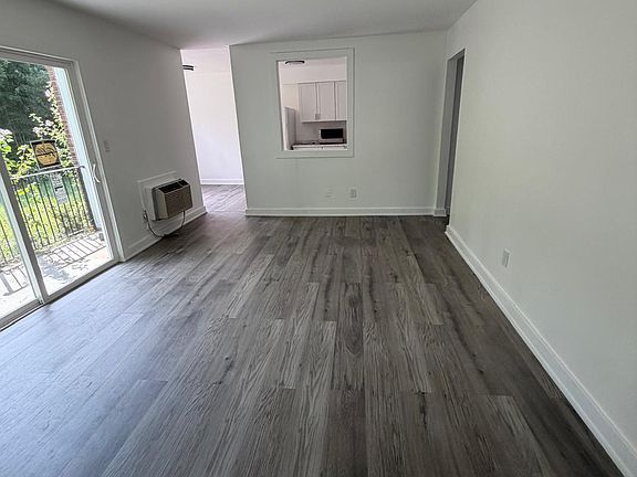 4th image of 735 Greens Avenue #18A