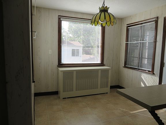 Eating Area of Kitchen