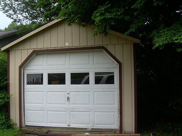 2nd image of 1006 17th St