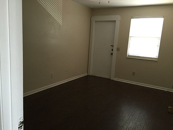 5th image of 169 E Davis Blvd APT 1