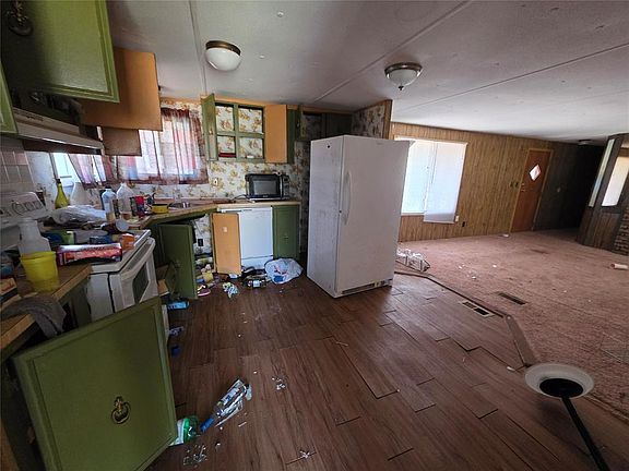 5th image of 8700 149th St