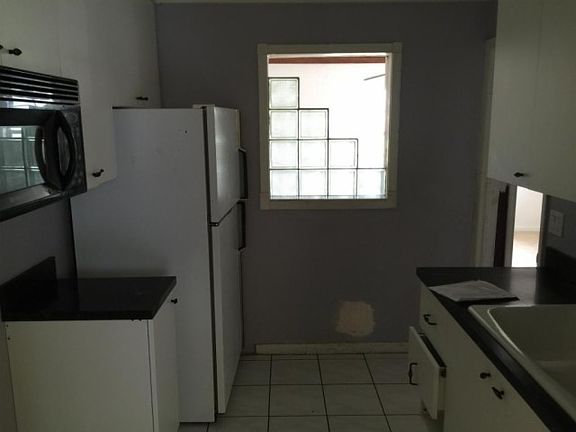 2nd image of 161 NW 21st Ave