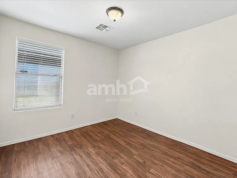 236 W Angus Rd — Photo 14