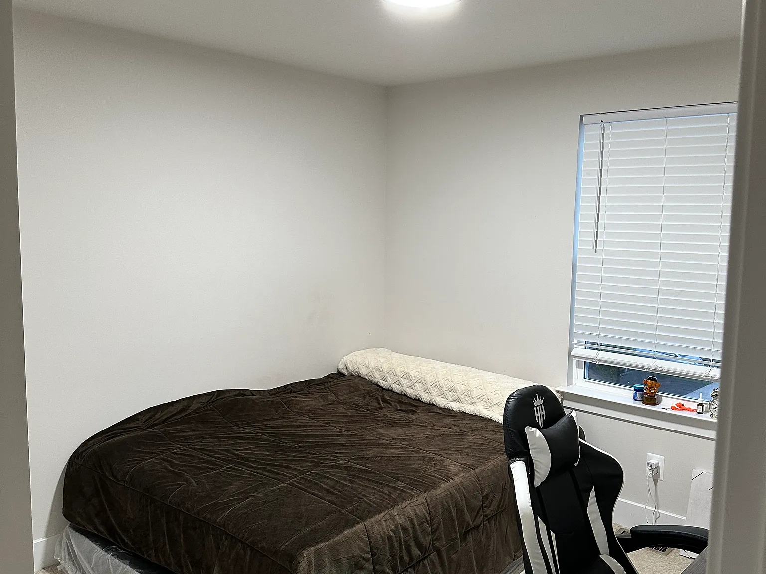 1 bed, 2221 sqft, $800 — Photo 4