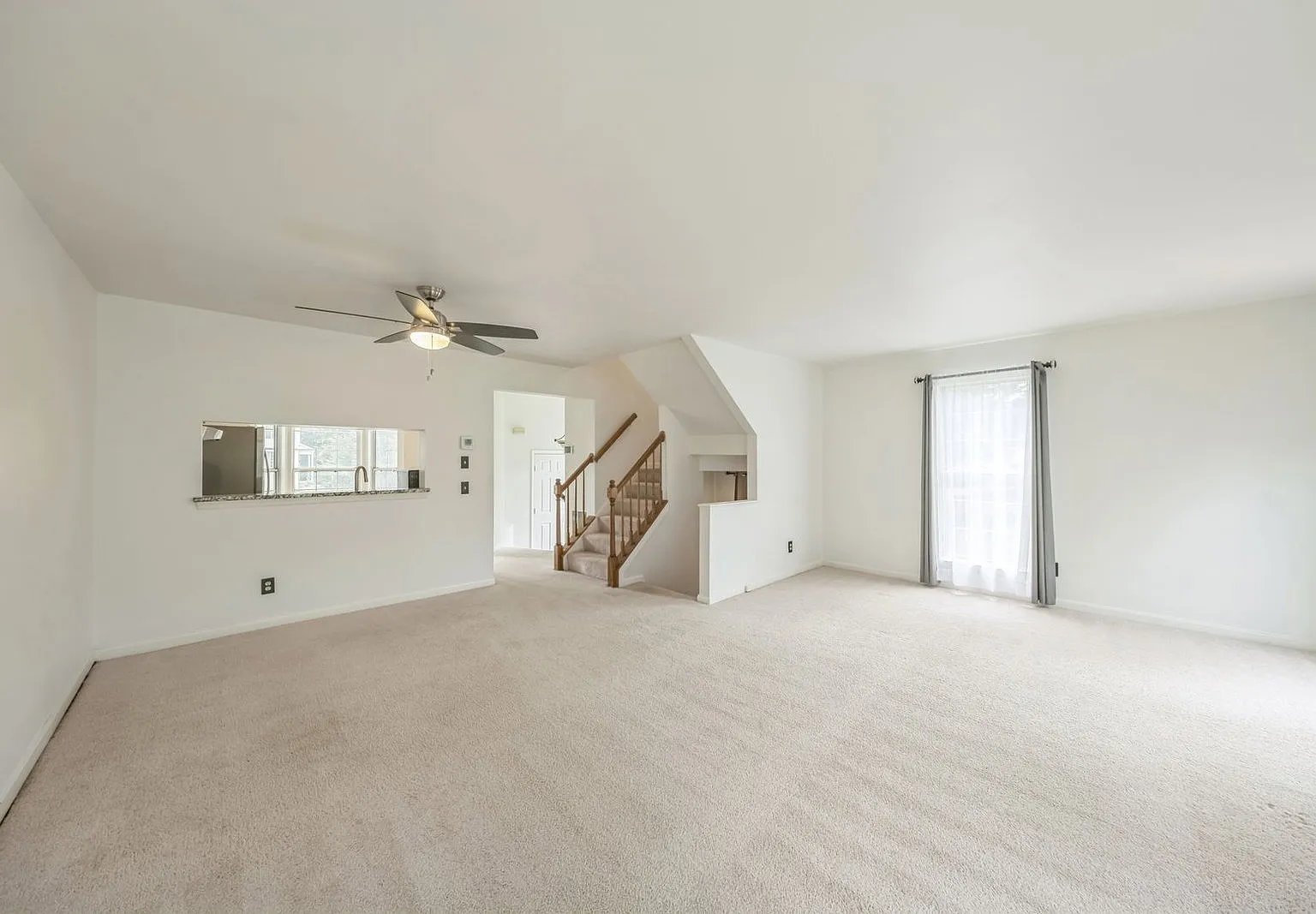 3 bed, 2.5 bath, 1900 sqft, $2,750 — Photo 4