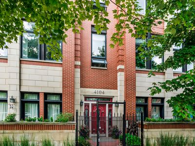 4104 N Western Ave APT 3S, Chicago, IL, 60618